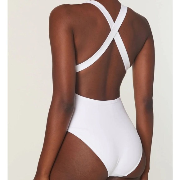 Andie The Tulum One Piece LT Swimsuit White Size M Tall NWT long torso - Picture 3 of 8